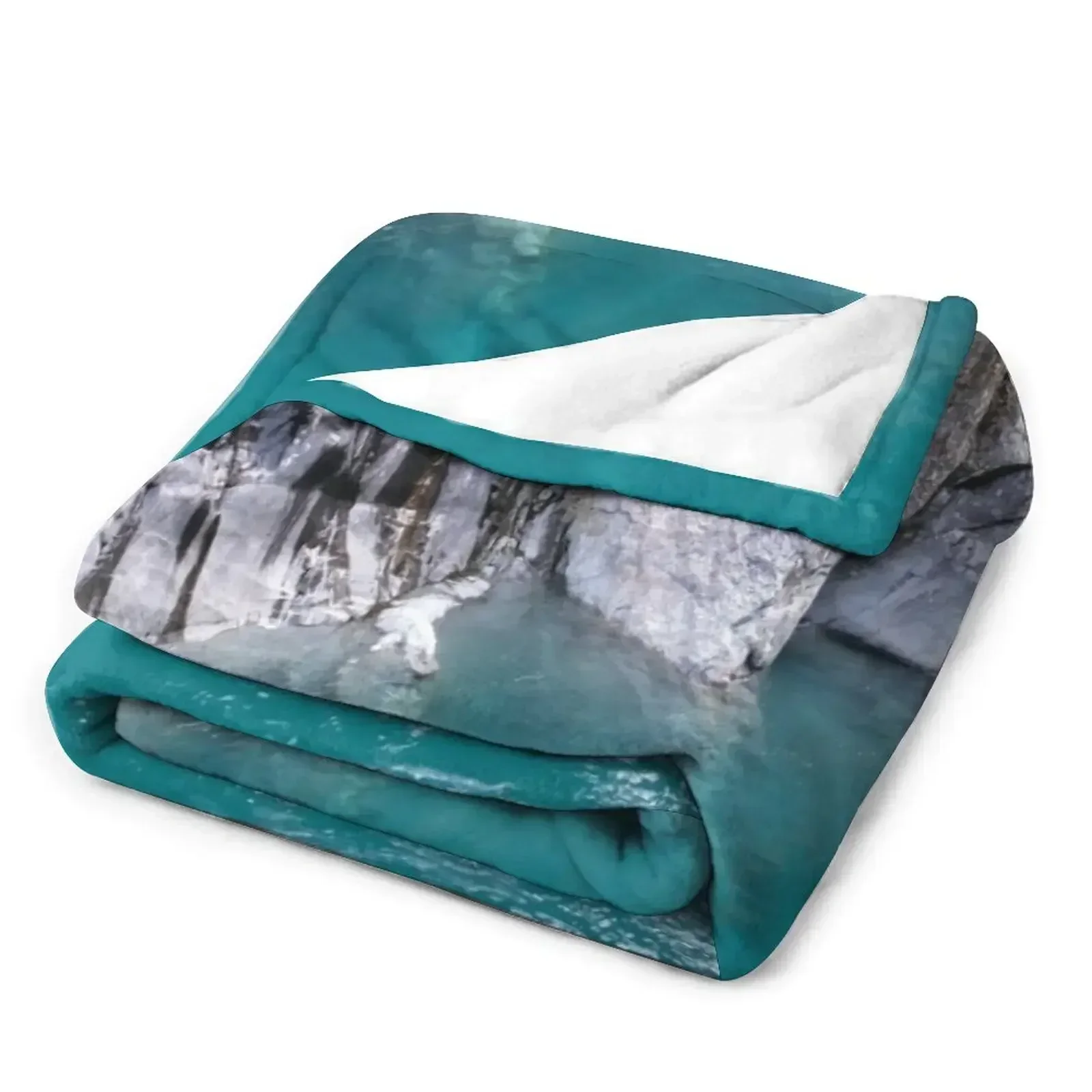 New Zealand blue pools Throw B - Anime Cosplay New Zealand ulasan dan harga